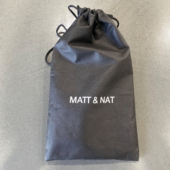 MATT & NATT - NIA Vegan Wristlet Wallet - Arbor - Picture 4 of 4